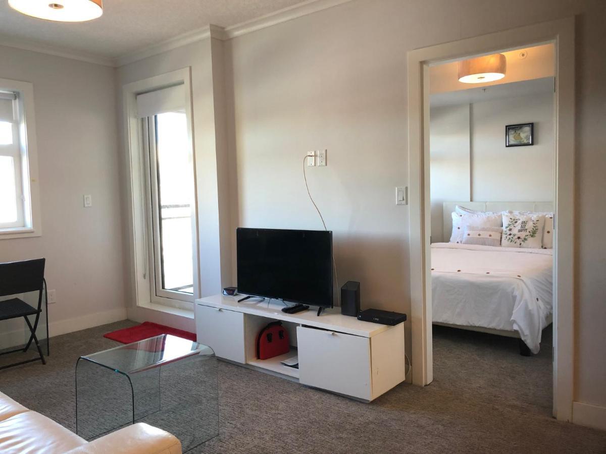 Amicable, Cozy, High Speed Internet, Sleeps 2 Riverview Downtown Apartment Calgary Exterior photo